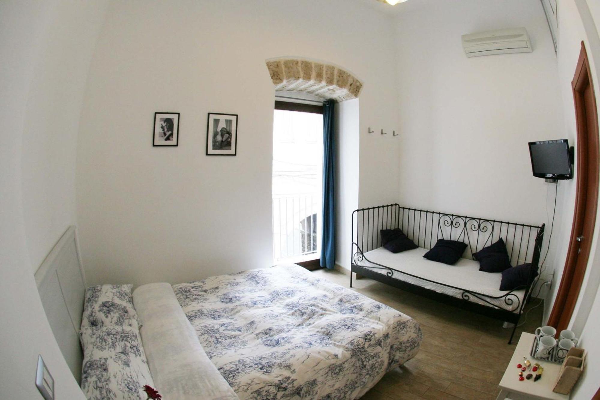 Saint Nicholas Plaza Hotel Bari Exterior photo