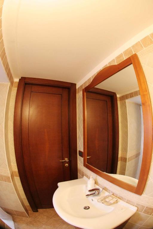 Saint Nicholas Plaza Hotel Bari Room photo